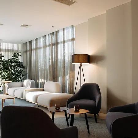 Fanat Hotel 4*