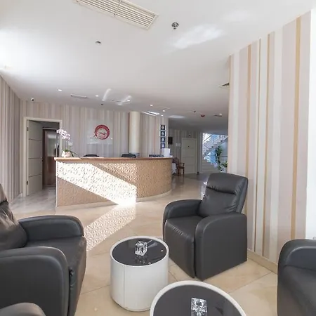 호텔 파낫 호텔 4*