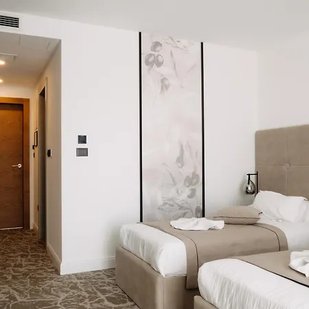 Hotel Olivier 4*