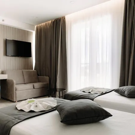 Hotel Fanat 4*